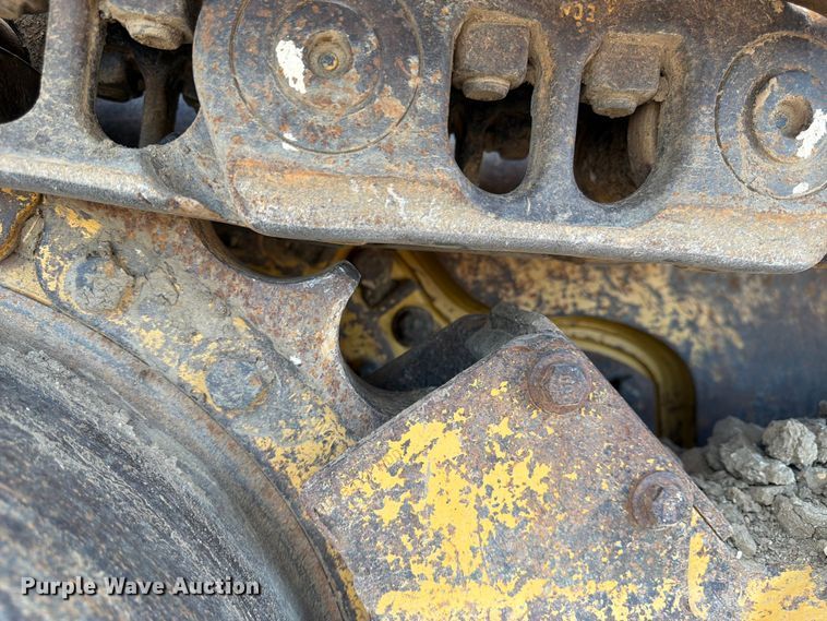 image for item NJ9047 2008 Caterpillar 953D dozer