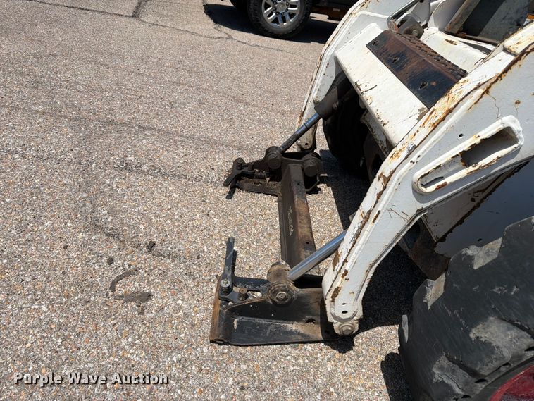 image for item NJ9060 2006 Bobcat S175 skid steer loader