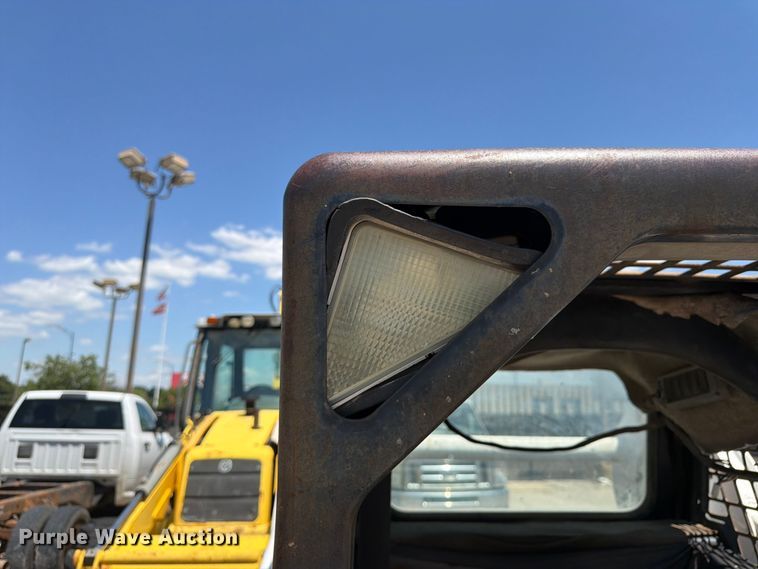 image for item NJ9060 2006 Bobcat S175 skid steer loader