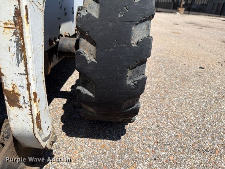 image for item NJ9060 2006 Bobcat S175 skid steer loader