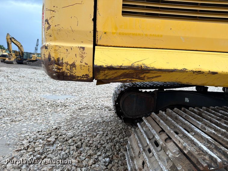 image for item NJ9067 2012 Komatsu PC360LC-10 excavator