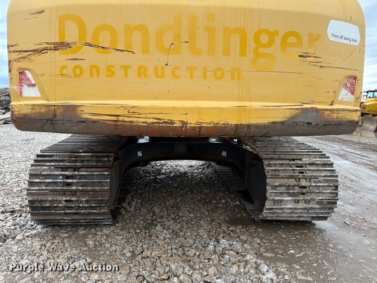 image for item NJ9067 2012 Komatsu PC360LC-10 excavator