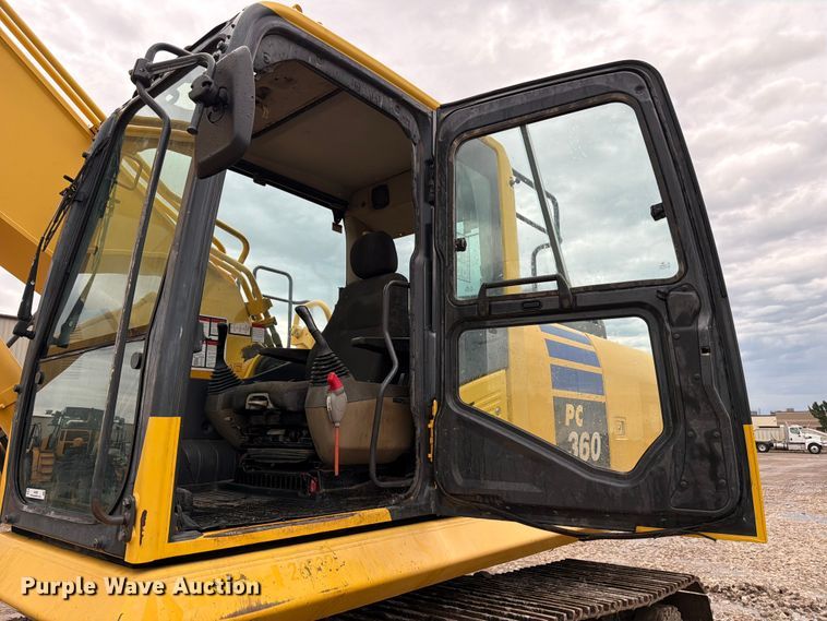 image for item NJ9067 2012 Komatsu PC360LC-10 excavator