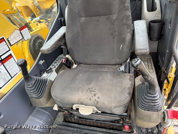 image for item NJ9067 2012 Komatsu PC360LC-10 excavator