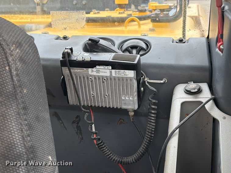 image for item NJ9067 2012 Komatsu PC360LC-10 excavator