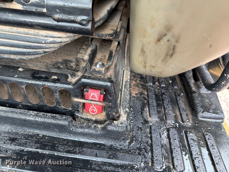 image for item NJ9067 2012 Komatsu PC360LC-10 excavator