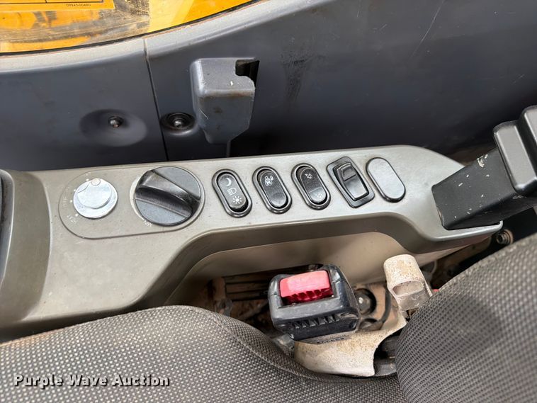 image for item NJ9067 2012 Komatsu PC360LC-10 excavator
