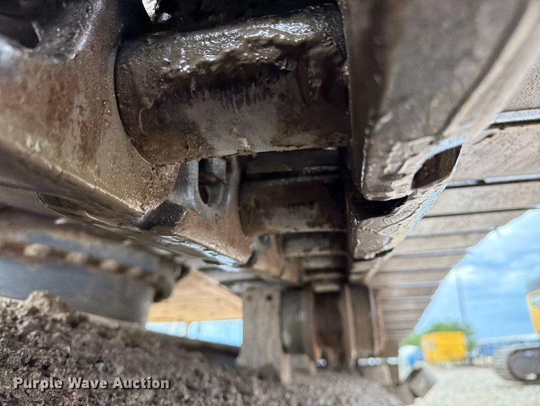 image for item NJ9067 2012 Komatsu PC360LC-10 excavator