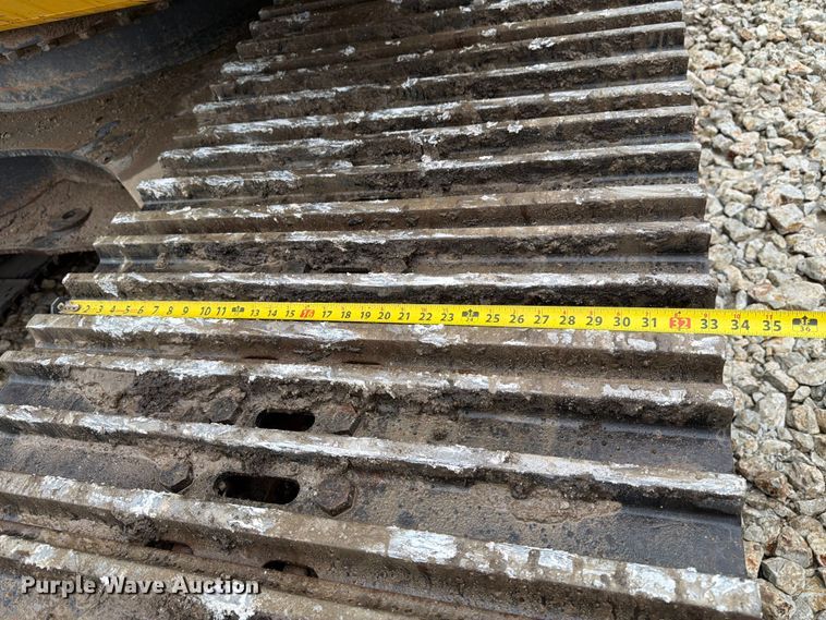 image for item NJ9067 2012 Komatsu PC360LC-10 excavator