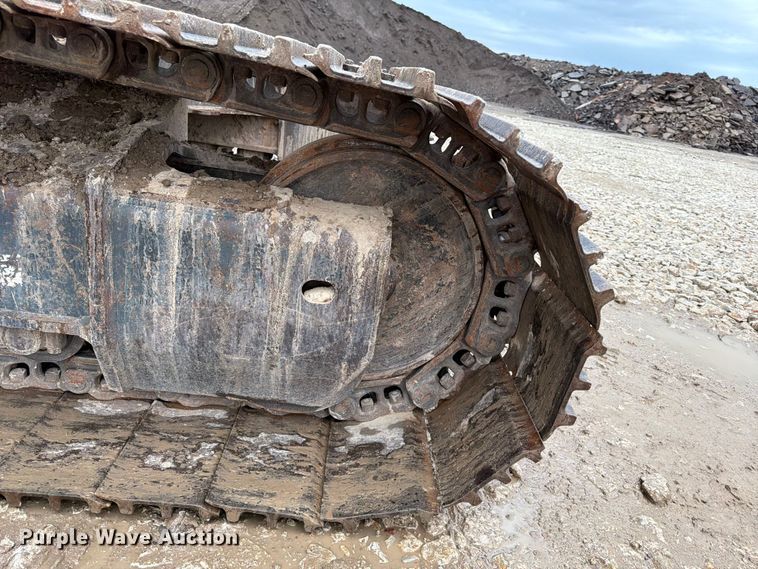 image for item NJ9067 2012 Komatsu PC360LC-10 excavator