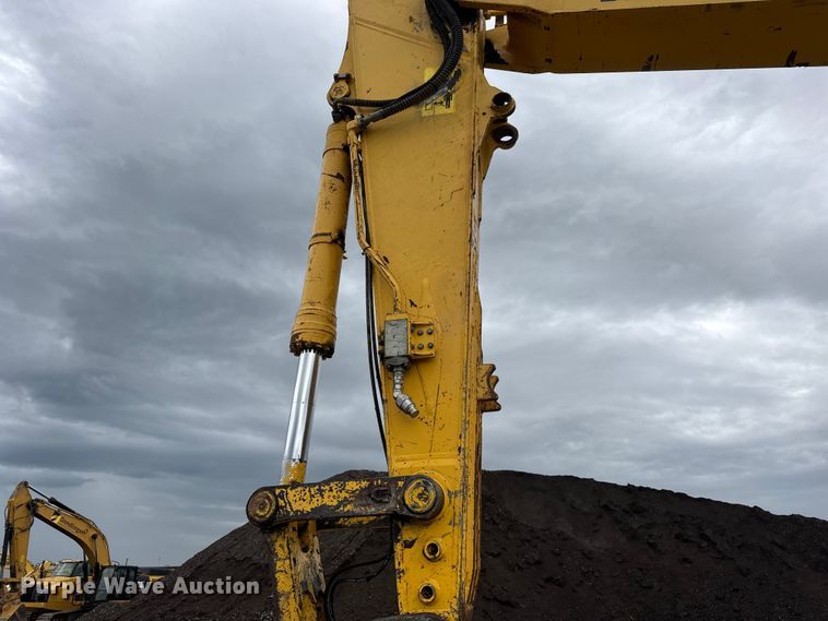 image for item NJ9068 2010 Komatsu PC308USLC-3E0 excavator