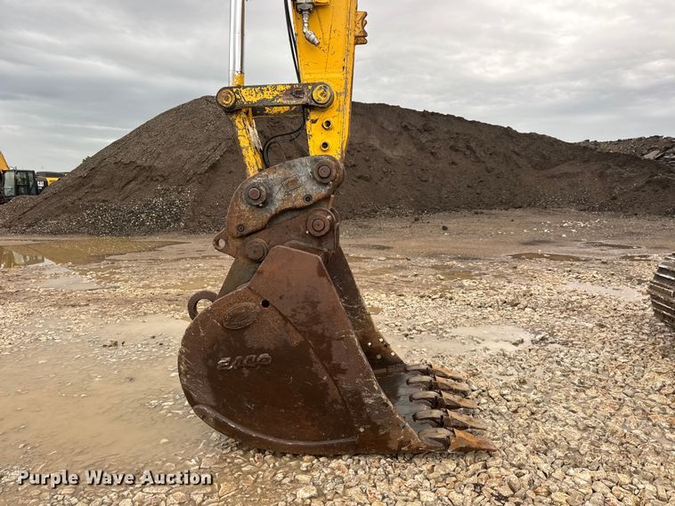 image for item NJ9068 2010 Komatsu PC308USLC-3E0 excavator