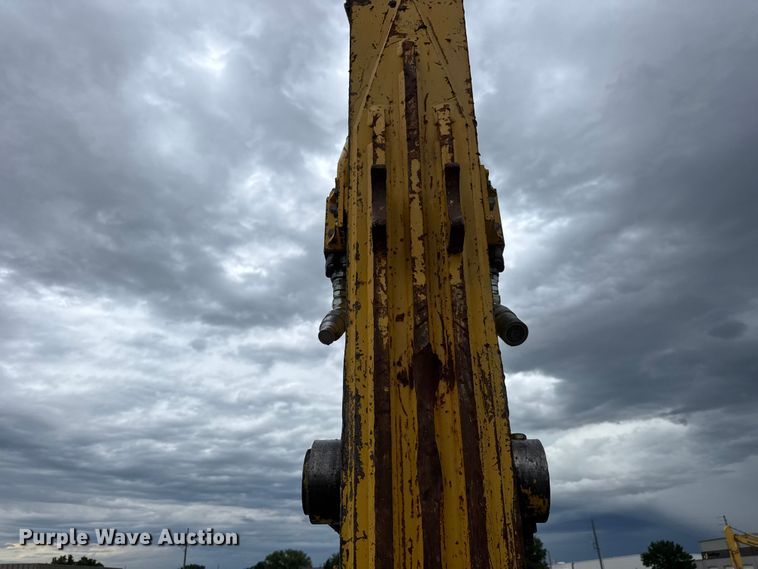 image for item NJ9068 2010 Komatsu PC308USLC-3E0 excavator