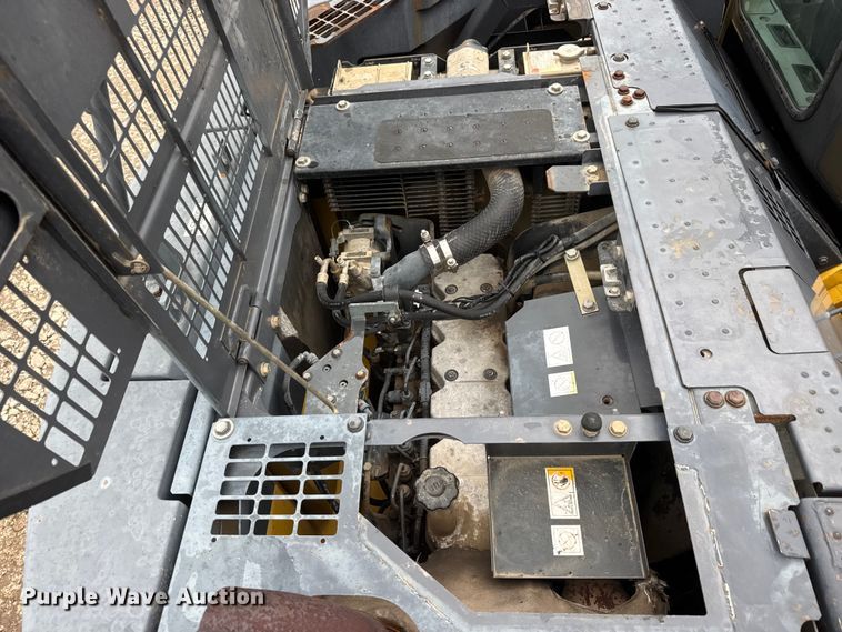 image for item NJ9068 2010 Komatsu PC308USLC-3E0 excavator
