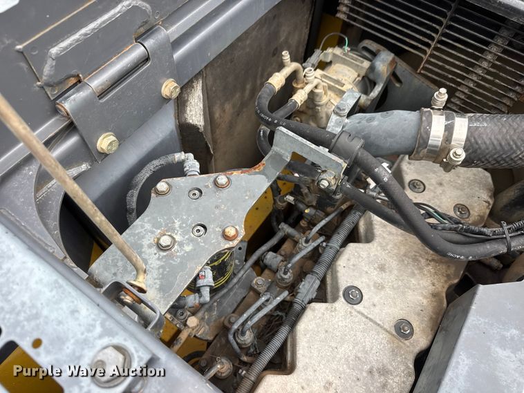 image for item NJ9068 2010 Komatsu PC308USLC-3E0 excavator