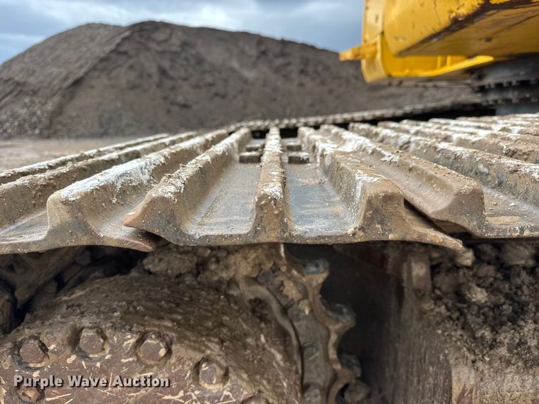image for item NJ9068 2010 Komatsu PC308USLC-3E0 excavator