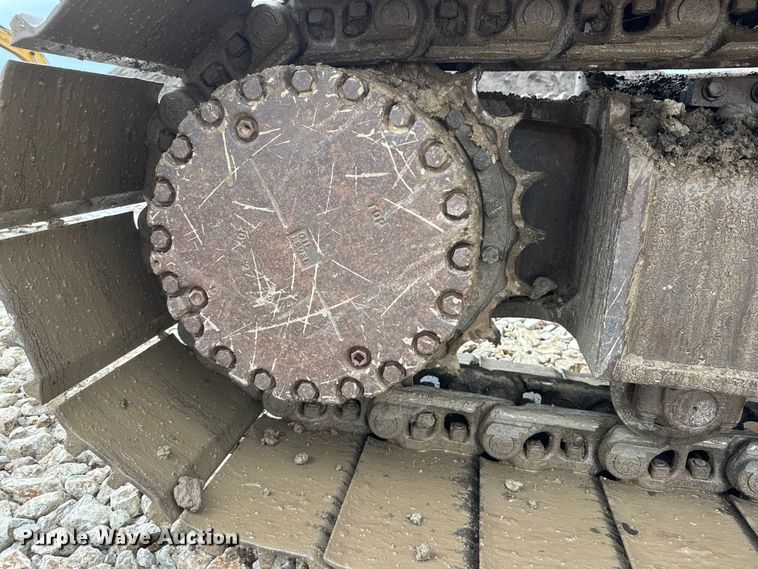 image for item NJ9068 2010 Komatsu PC308USLC-3E0 excavator