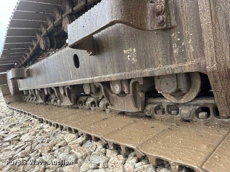image for item NJ9068 2010 Komatsu PC308USLC-3E0 excavator