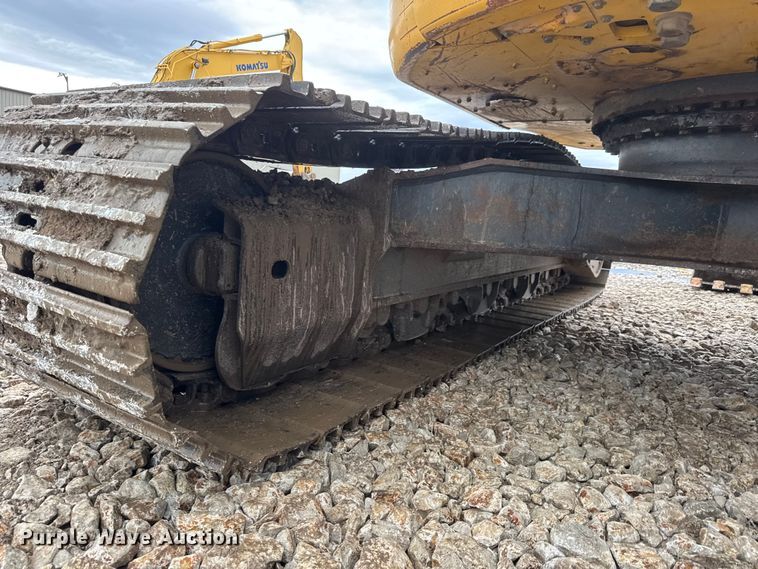 image for item NJ9068 2010 Komatsu PC308USLC-3E0 excavator