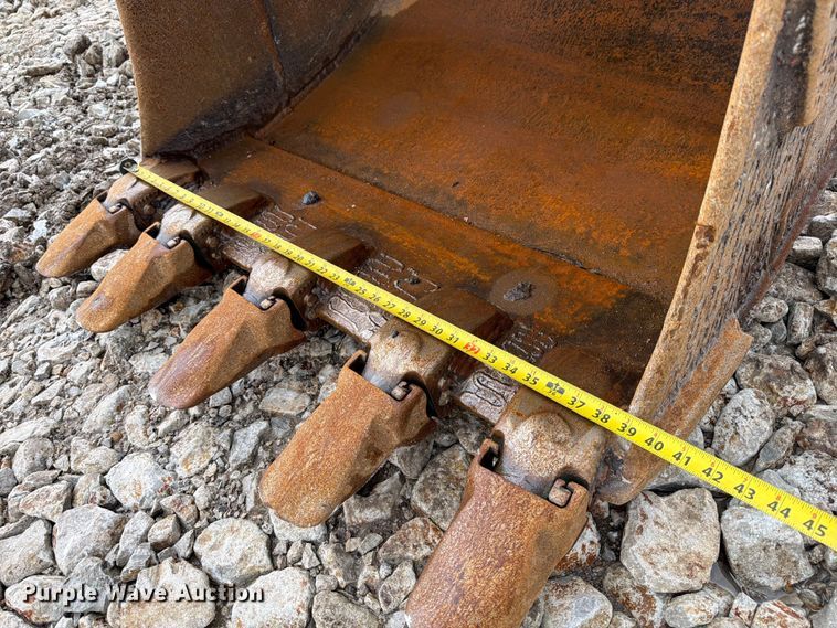 image for item NJ9069 2008 Komatsu PC308USLC-3E0 excavator