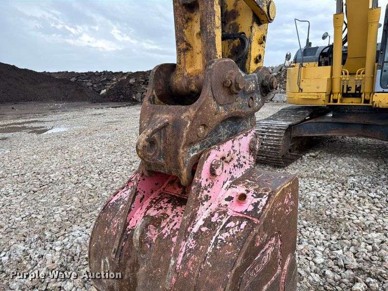 image for item NJ9069 2008 Komatsu PC308USLC-3E0 excavator