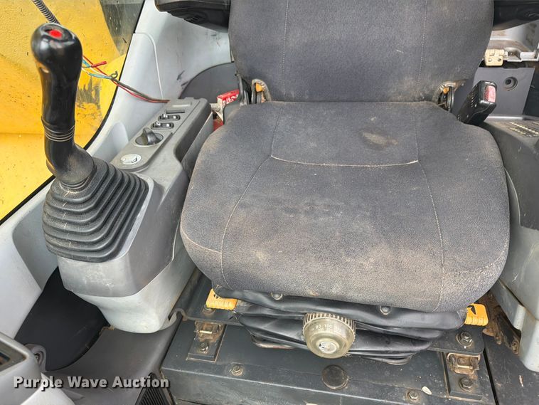 image for item NJ9069 2008 Komatsu PC308USLC-3E0 excavator
