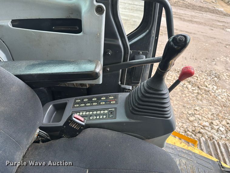 image for item NJ9069 2008 Komatsu PC308USLC-3E0 excavator