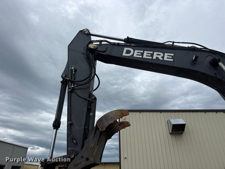 image for item NJ9070 2012 John Deere 350G LC excavator