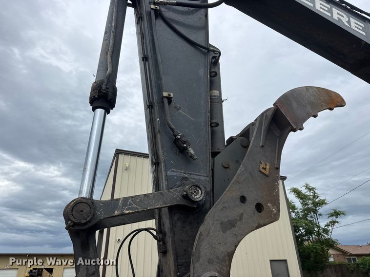 image for item NJ9070 2012 John Deere 350G LC excavator