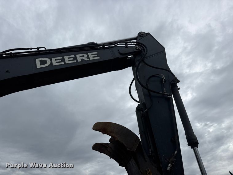 image for item NJ9070 2012 John Deere 350G LC excavator