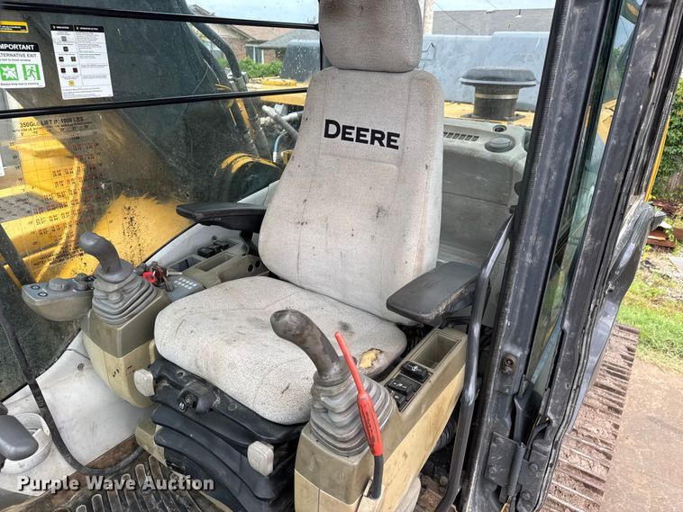image for item NJ9070 2012 John Deere 350G LC excavator