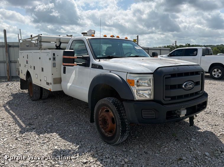 image for item YA2691 2013 Ford F450 Super Duty bucket truck