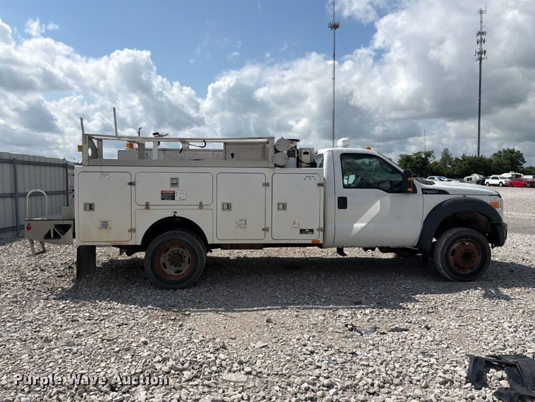 image for item YA2691 2013 Ford F450 Super Duty bucket truck
