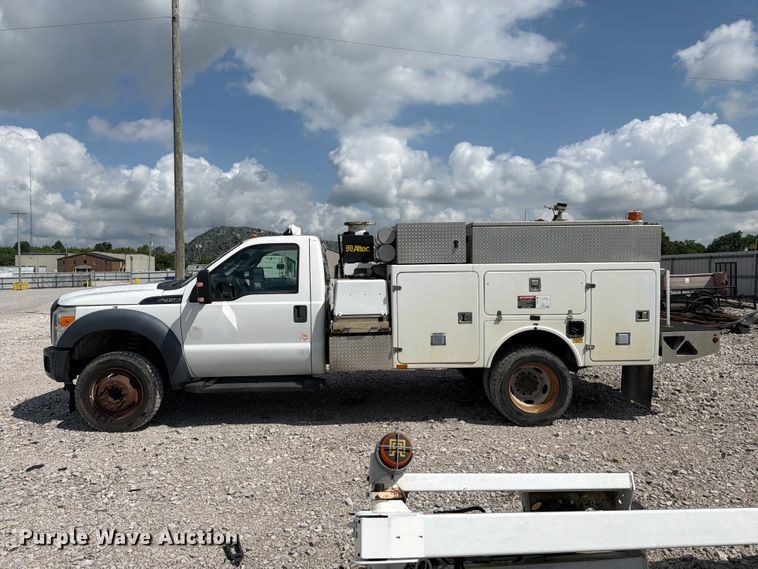 image for item YA2691 2013 Ford F450 Super Duty bucket truck