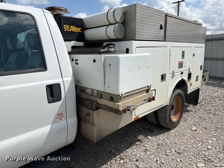 image for item YA2691 2013 Ford F450 Super Duty bucket truck