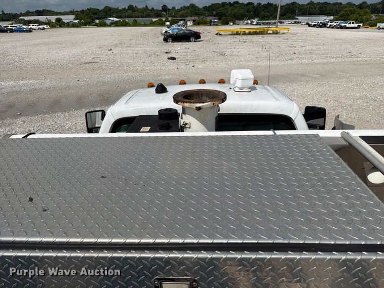 image for item YA2691 2013 Ford F450 Super Duty bucket truck