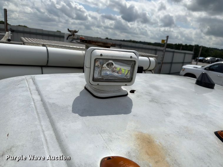 image for item YA2691 2013 Ford F450 Super Duty bucket truck