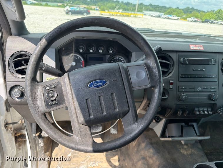 image for item YA2691 2013 Ford F450 Super Duty bucket truck