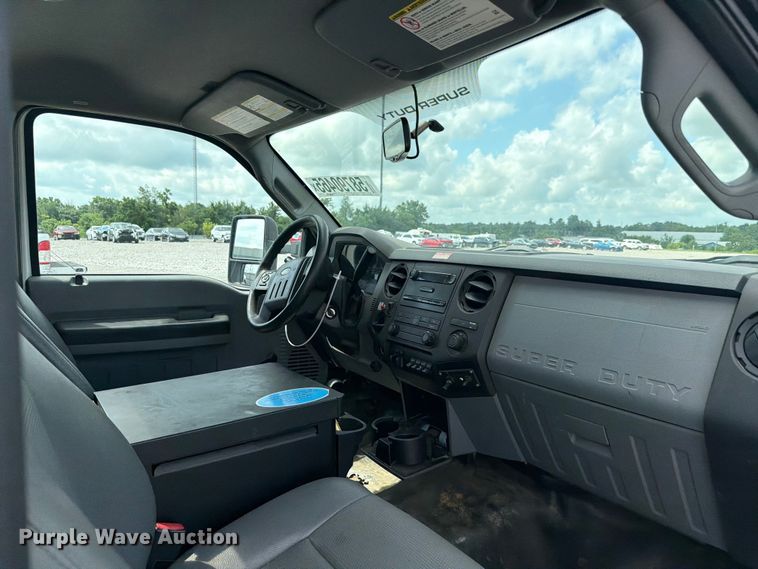 image for item YA2691 2013 Ford F450 Super Duty bucket truck