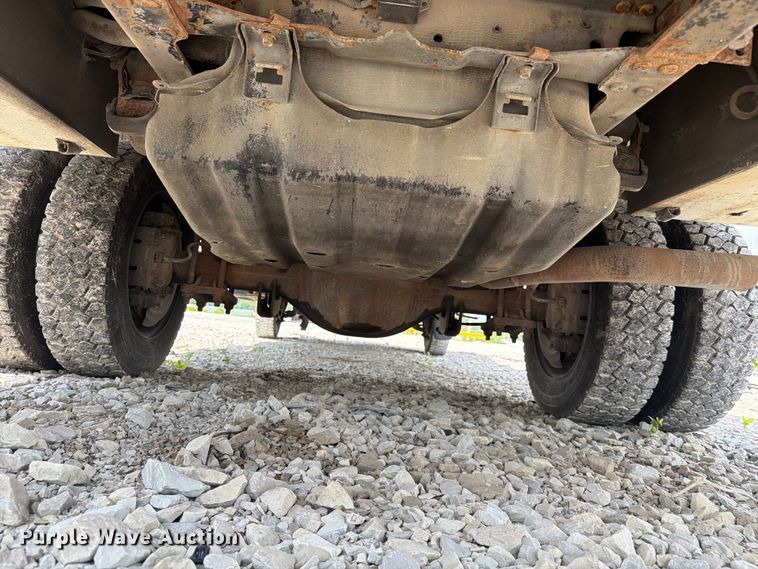 image for item YA2691 2013 Ford F450 Super Duty bucket truck