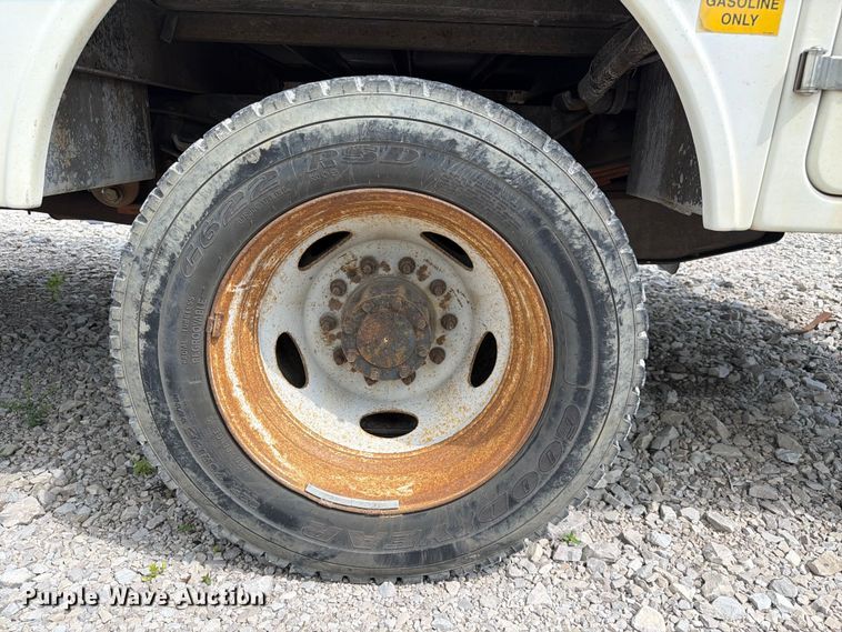 image for item YA2691 2013 Ford F450 Super Duty bucket truck
