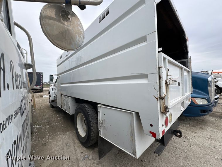 image for item YA2815 2015 Ford F650 Super Duty chipper truck