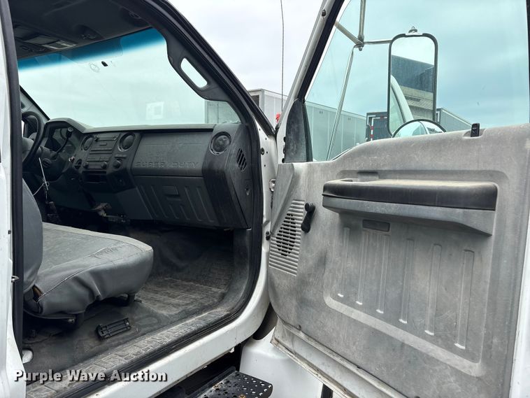 image for item YA2815 2015 Ford F650 Super Duty chipper truck