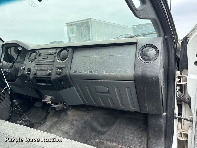 image for item YA2815 2015 Ford F650 Super Duty chipper truck