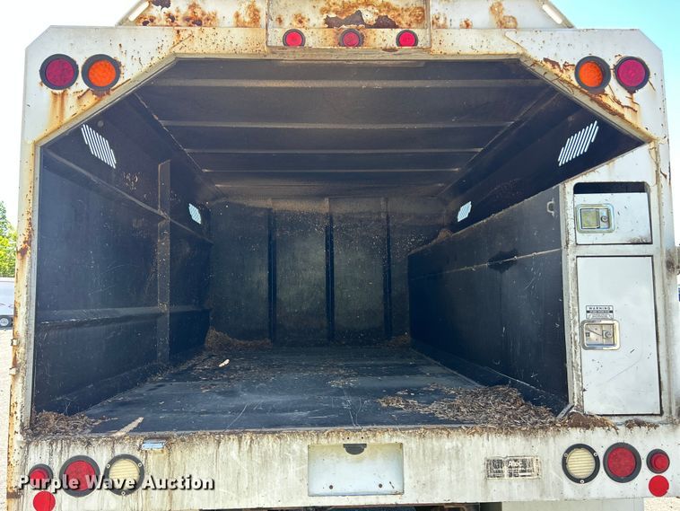 image for item YA2822 2015 Ford F750 Super Duty forestry bucket truck