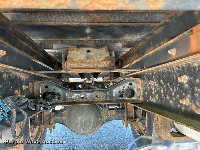 image for item YA2822 2015 Ford F750 Super Duty forestry bucket truck
