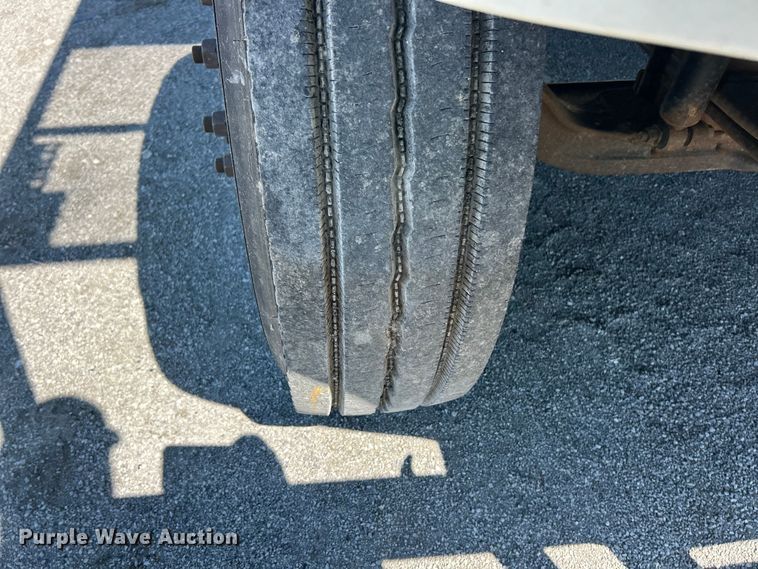image for item YA2822 2015 Ford F750 Super Duty forestry bucket truck