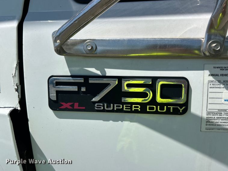image for item YA2822 2015 Ford F750 Super Duty forestry bucket truck