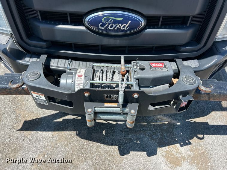 image for item YA2832 2016 Ford F550 Super Duty bucket truck