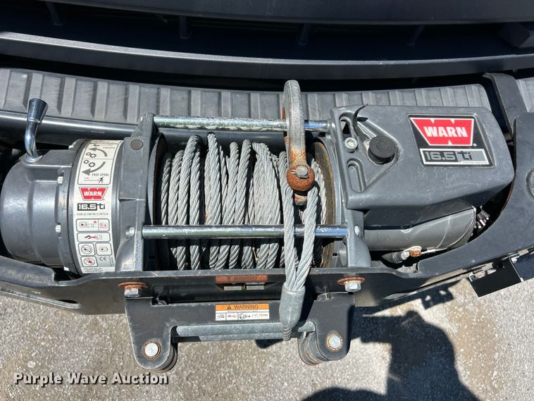 image for item YA2832 2016 Ford F550 Super Duty bucket truck